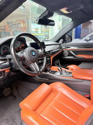 BMW X6 4.4 M 4X4 COUPÉ V8 32V BI-TURBO GASOLINA 4P AUTOMÁTICO BMW X6 4.4 M 4X4 COUPÉ V8 32V BI-TURBO GASOLINA 4P AUTOMÁTICO
